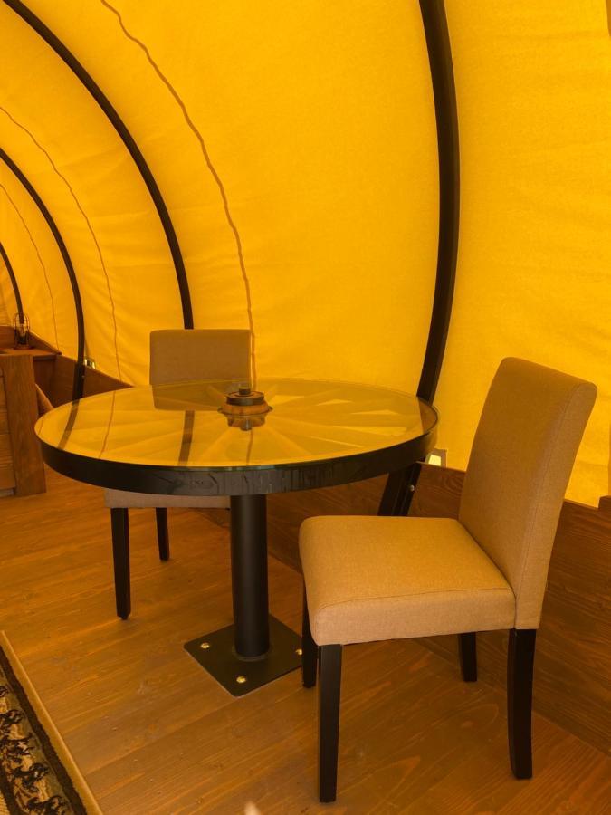 Smoky Hollow Outdoor Resort Covered Wagon Sevierville Bagian luar foto
